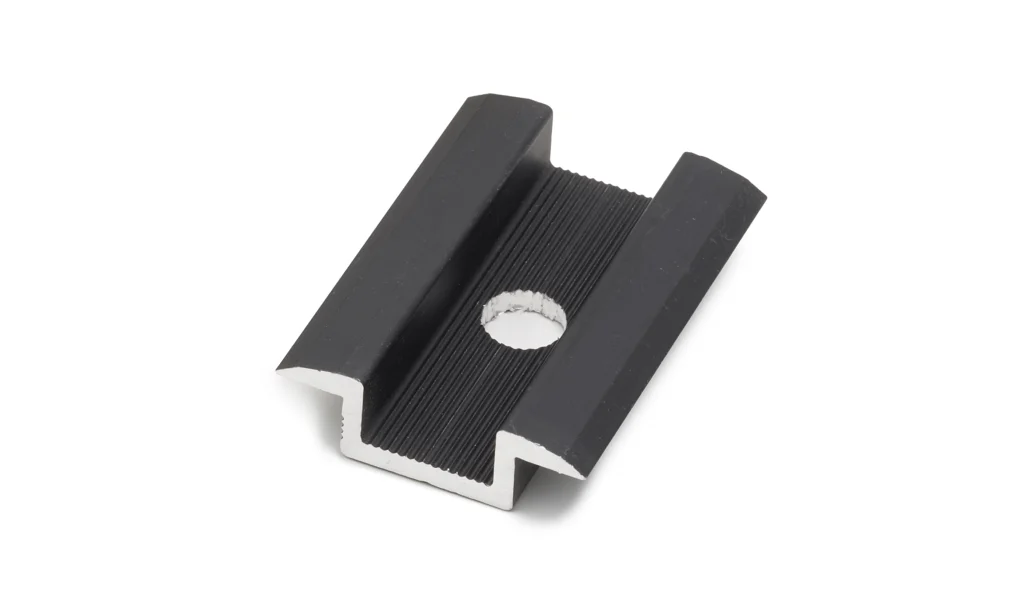 Connect Basic Mittelklemmen Light Schwarz BS